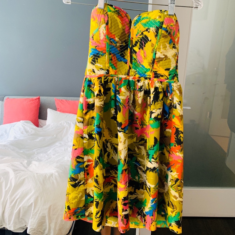 Summer dress - Picture 2 of 5